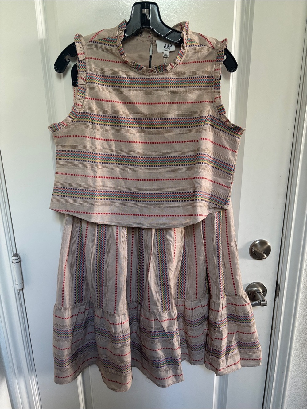 New dra Los Angeles 2PC Set Beige Striped Sleeveless Dress